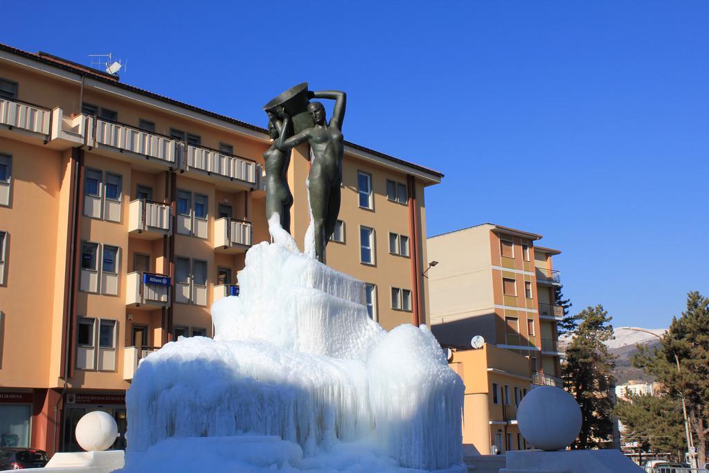 Hotel Castello LʼAquila Exterior foto